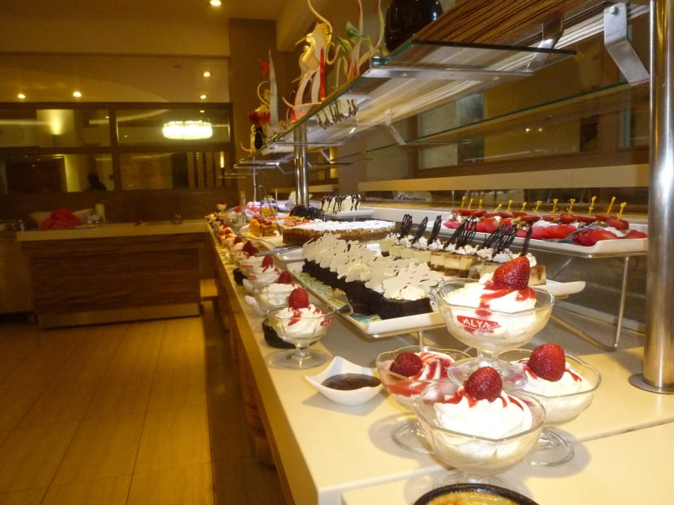 Lecker Port Side Resort Hotel