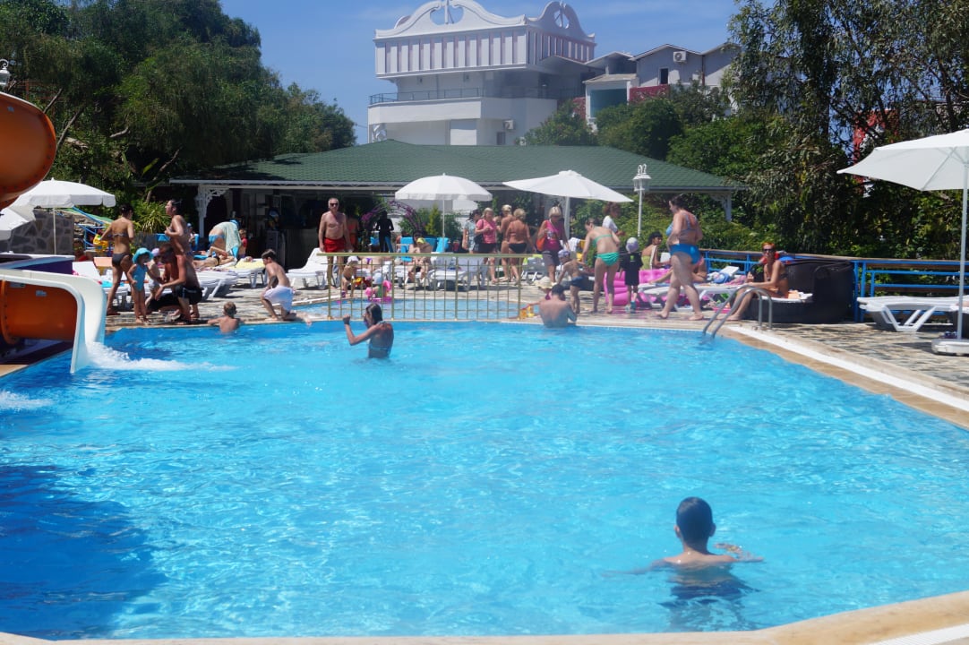 Второй бассейн Club Hotel Anjeliq