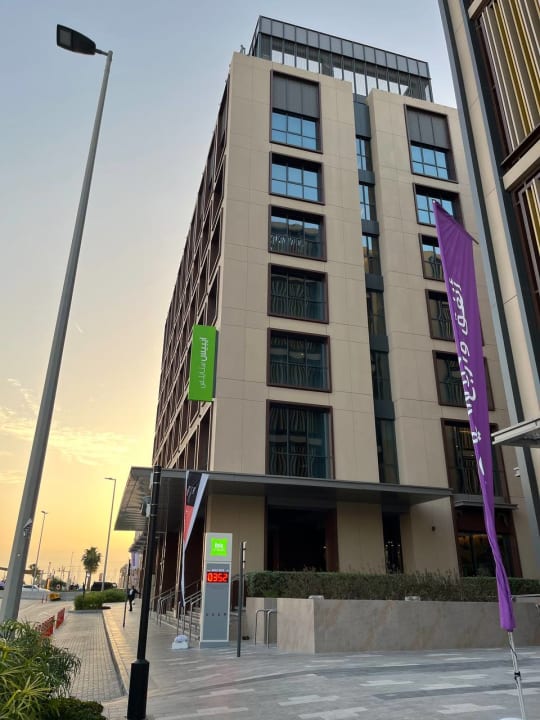 Außenansicht ibis Styles Dubai Deira