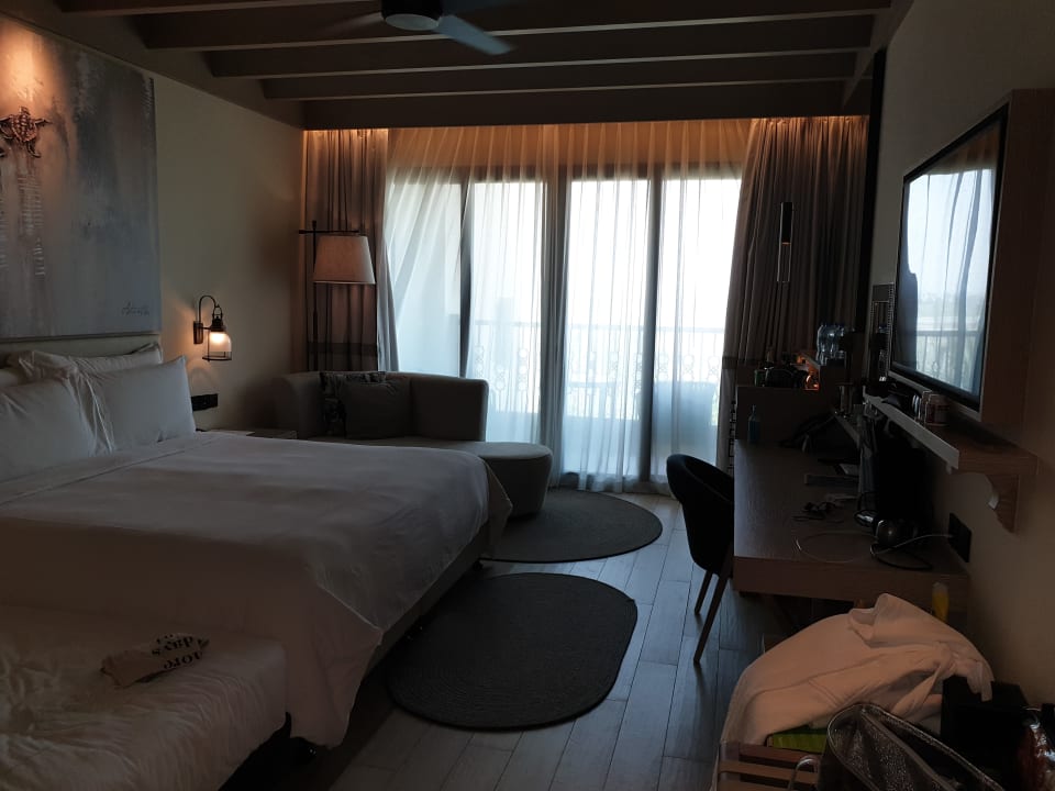 Zimmer Saadiyat Rotana Resort &  Villas