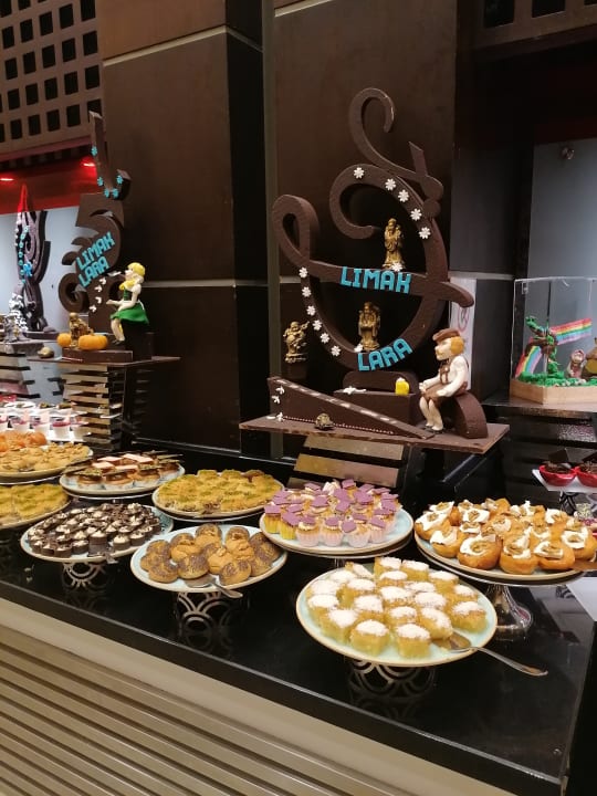 Gastro Limak Lara Deluxe Hotel & Resort