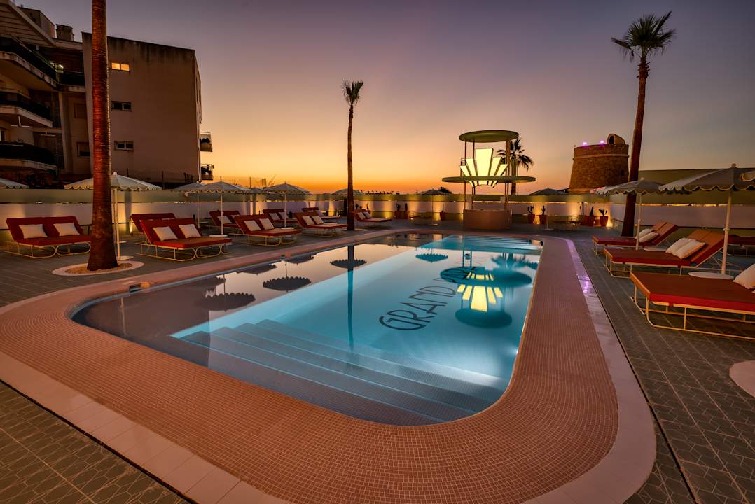 Pool Grand Paradiso Ibiza