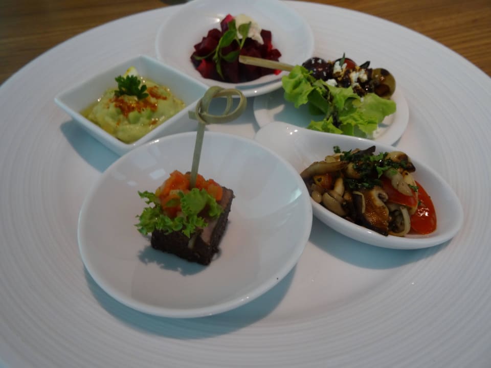 Häppchen in der Exekutive-Lounge Eastin Grand Hotel Sathorn