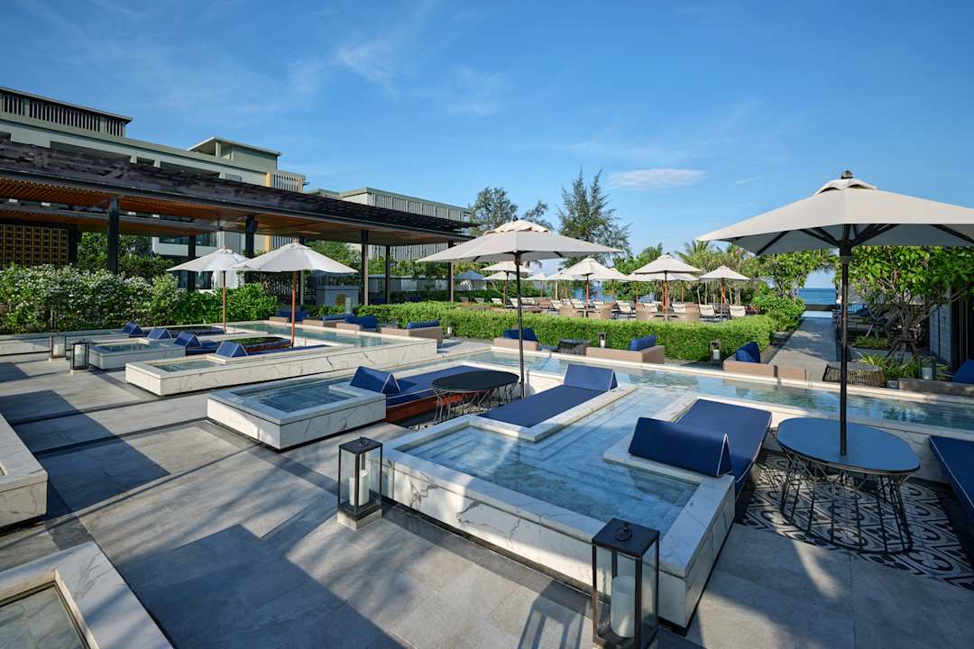 Gastro Four Points by Sheraton Phuket Patong Beach Resort