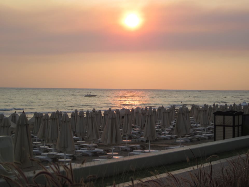 Sonnenuntergang Melas Holiday Village