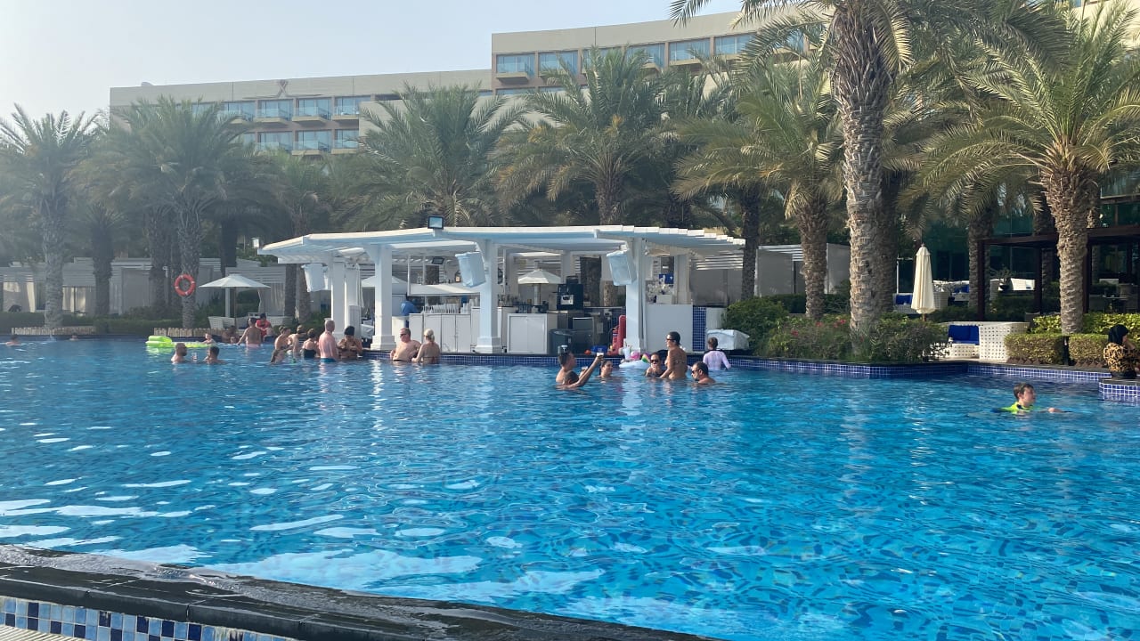 Pool Rixos The Palm Hotel & Suites