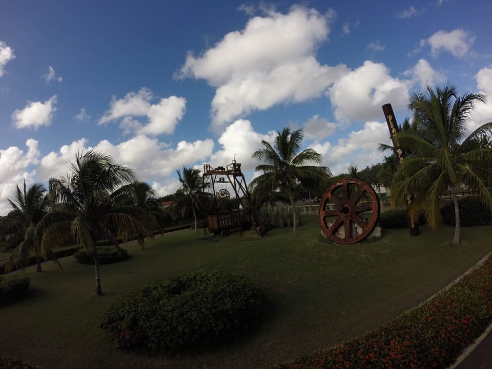 Relikte aus dem Zuckerrohrzeitalter  Hotel Playa Pesquero