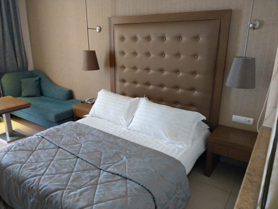 Zimmer Mediterranean Village Hotel & Spa