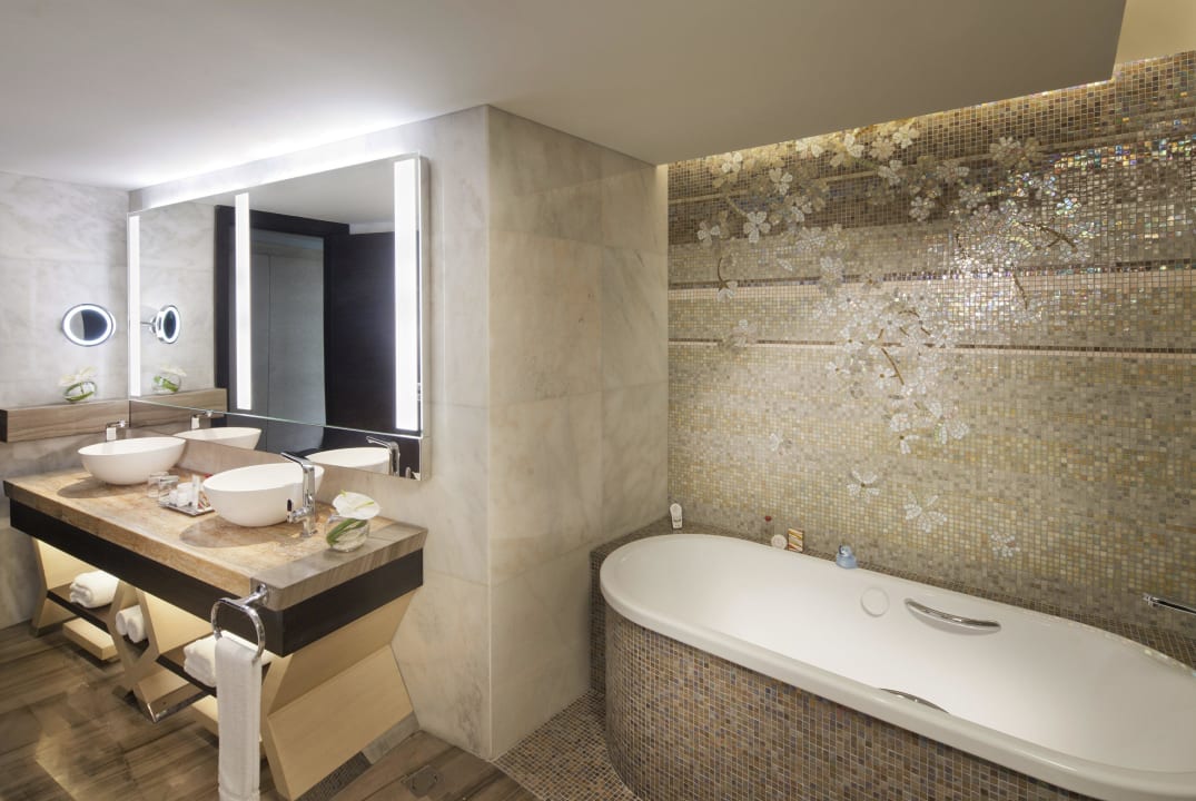 Ocean One Bed Room Suite Bathroom Jumeirah Beach Hotel