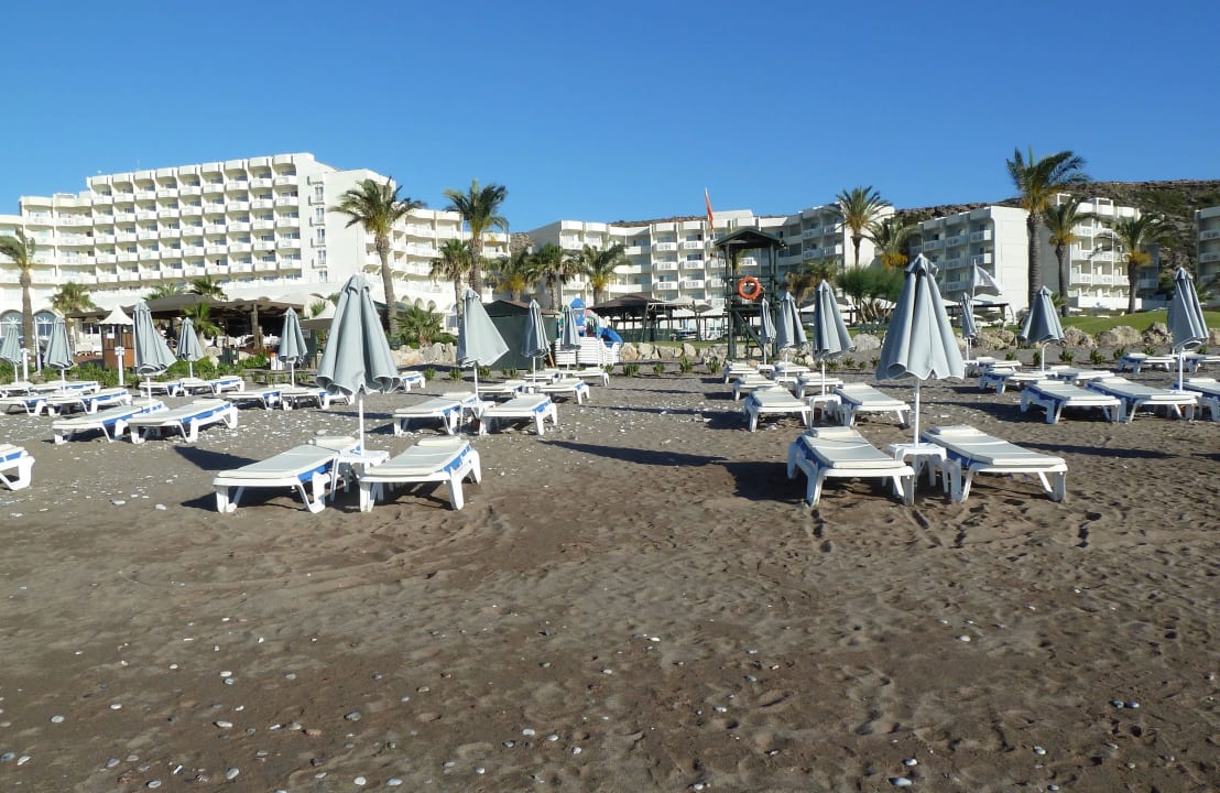 Sonnenschirme mit grossen Abständen Rodos Palladium Leisure & Wellness
