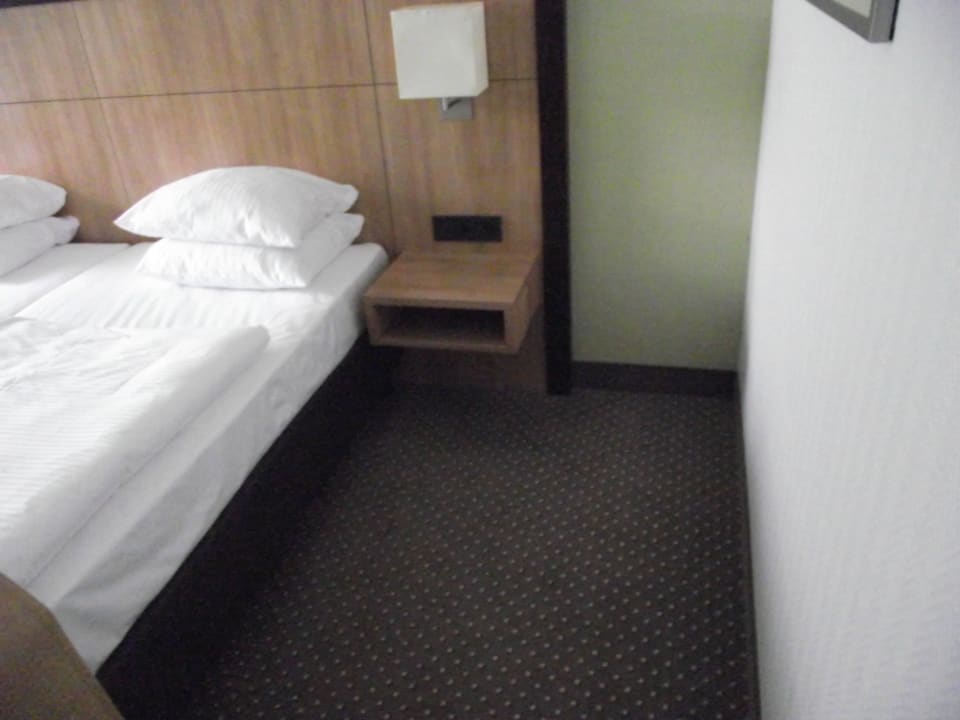 Schönes Zimmer Leonardo Hotel Düsseldorf Airport - Ratingen