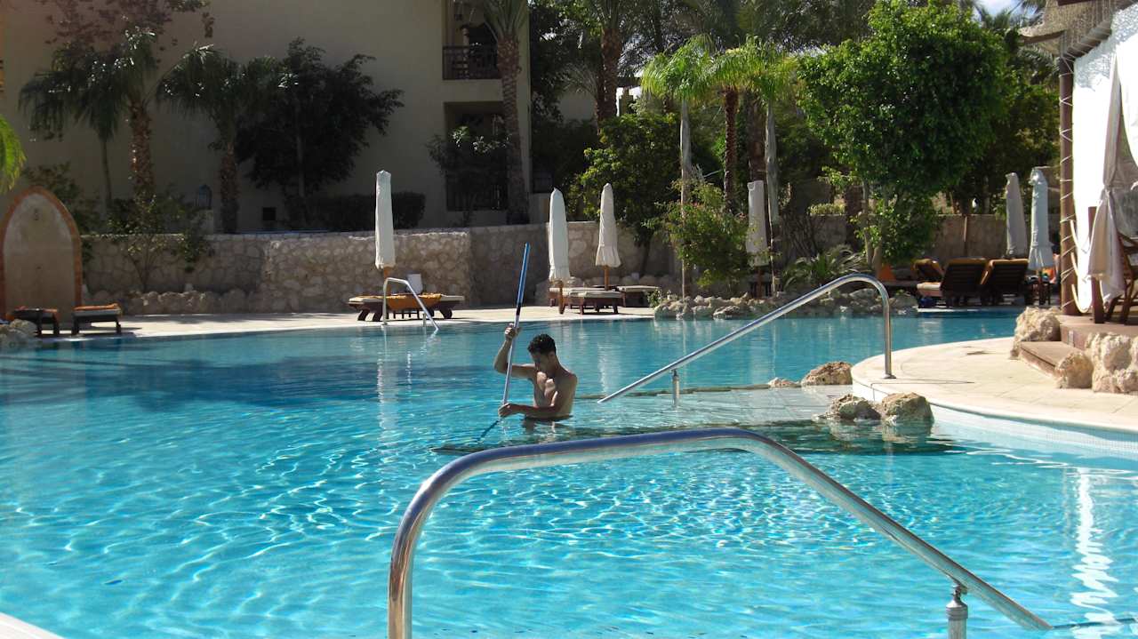 Poolboy The Grand Hotel Sharm El Sheikh