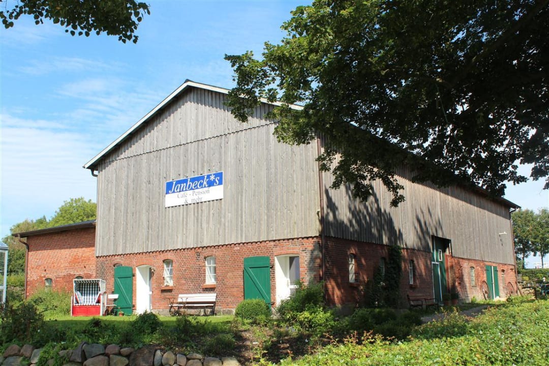 Janbecks - Ansicht von der Straase Janbeck's FAIRhaus