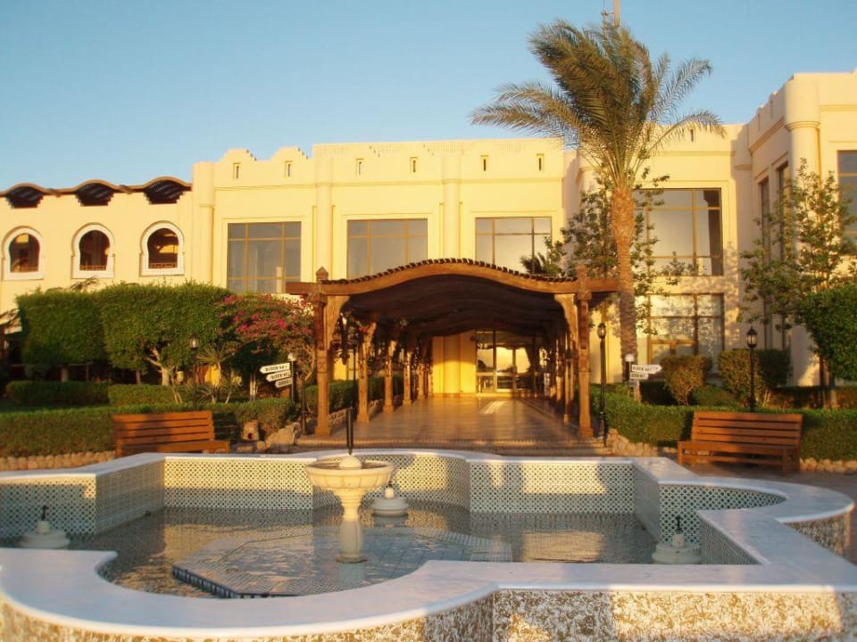 Hintereingang Charmillion Club Resort