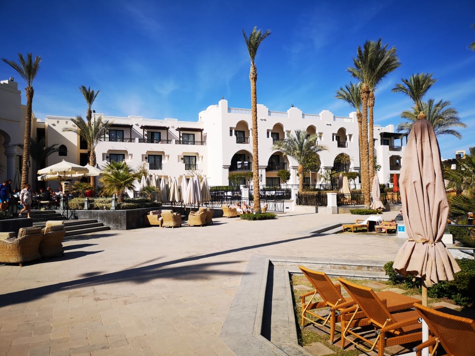 Außenansicht Pickalbatros Palace Hotel-Port Ghalib