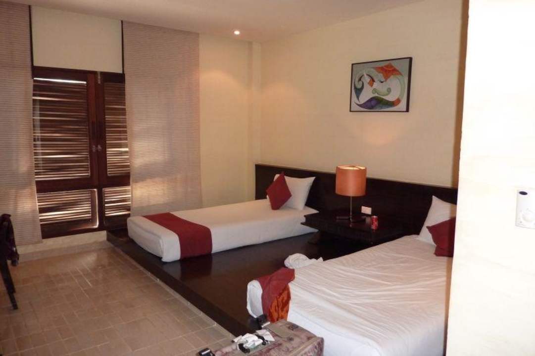 Blick ins normale Zimme Superior Iyara Beach Hotel