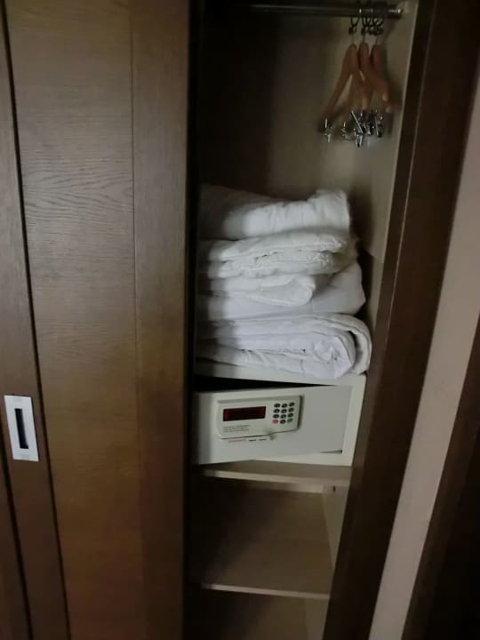 Zimmer Latanya Park Resort