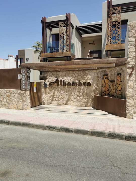 Außenansicht Alhambra Boutique Apartments by PMC Resorts