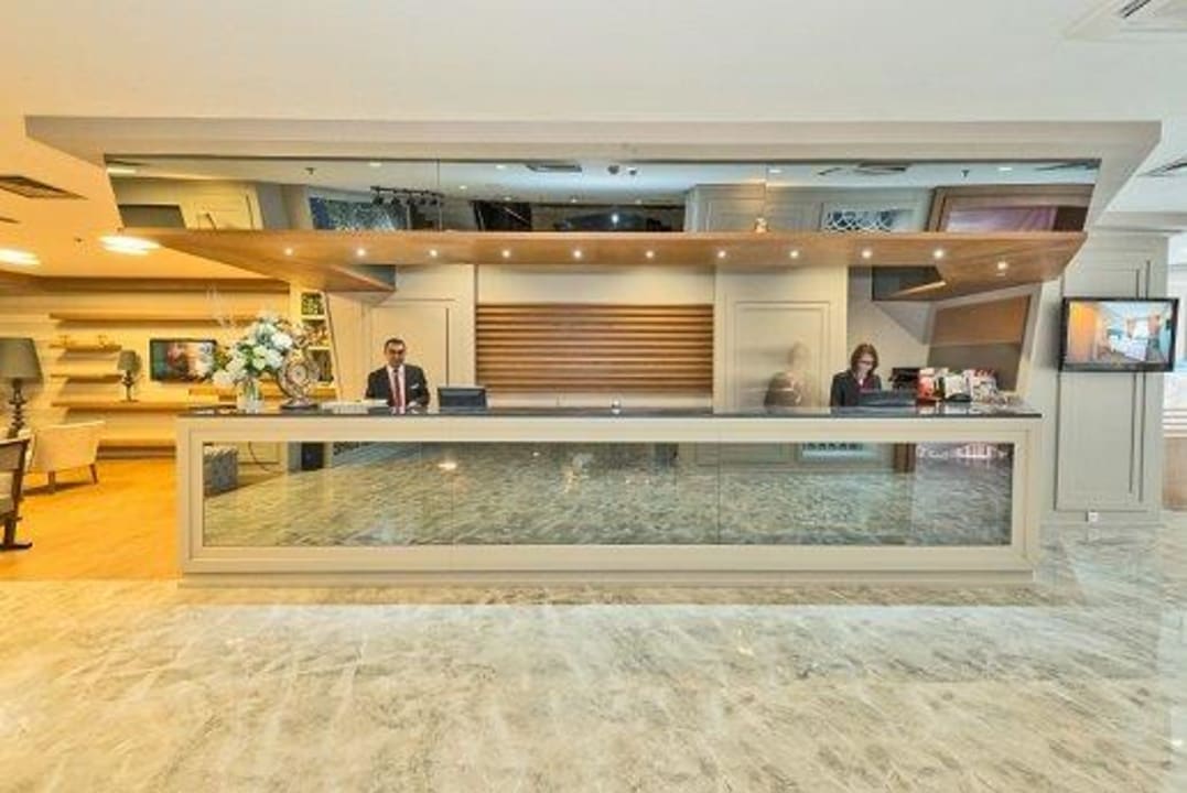 Reception Desk Avantgarde Hotel Taksim