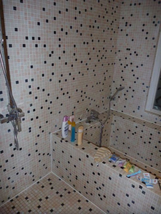 Dusche und Badewanne Makadi Spa - Adults only