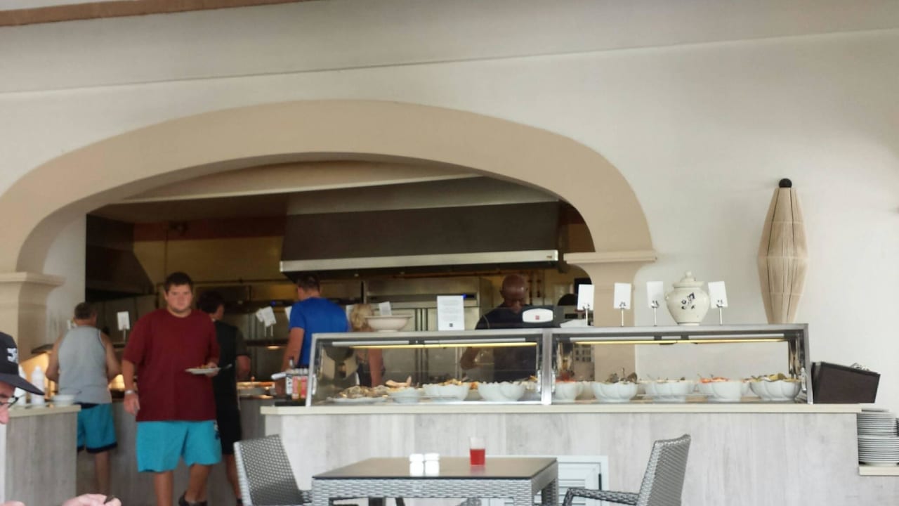 Poolbar Hotel Riu Bravo