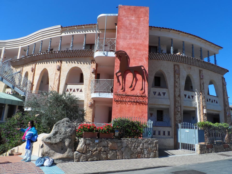 Nordfassade Westteil Hotel Resort & Spa Baia Caddinas