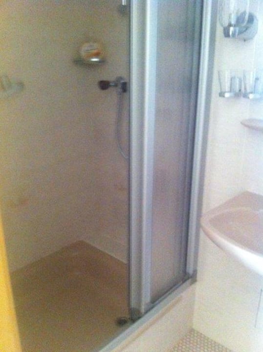 Dusche des Doppelzimmers Hotel Gasthof Zur Post