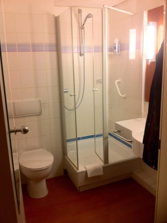 Bad/Dusche/WC PLAZA Premium Columbus Bremen