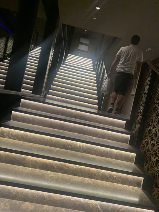 Lobby Quellenhof Luxury Resort Lazise