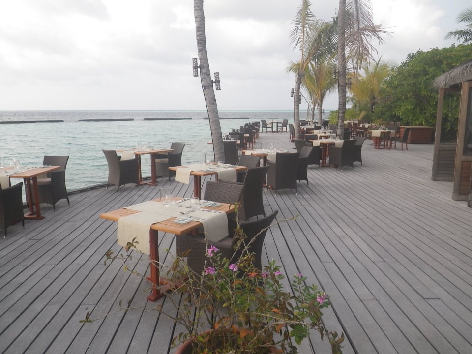 Außenbereich Restaurant Komandoo Island Resort & Spa - Adults only