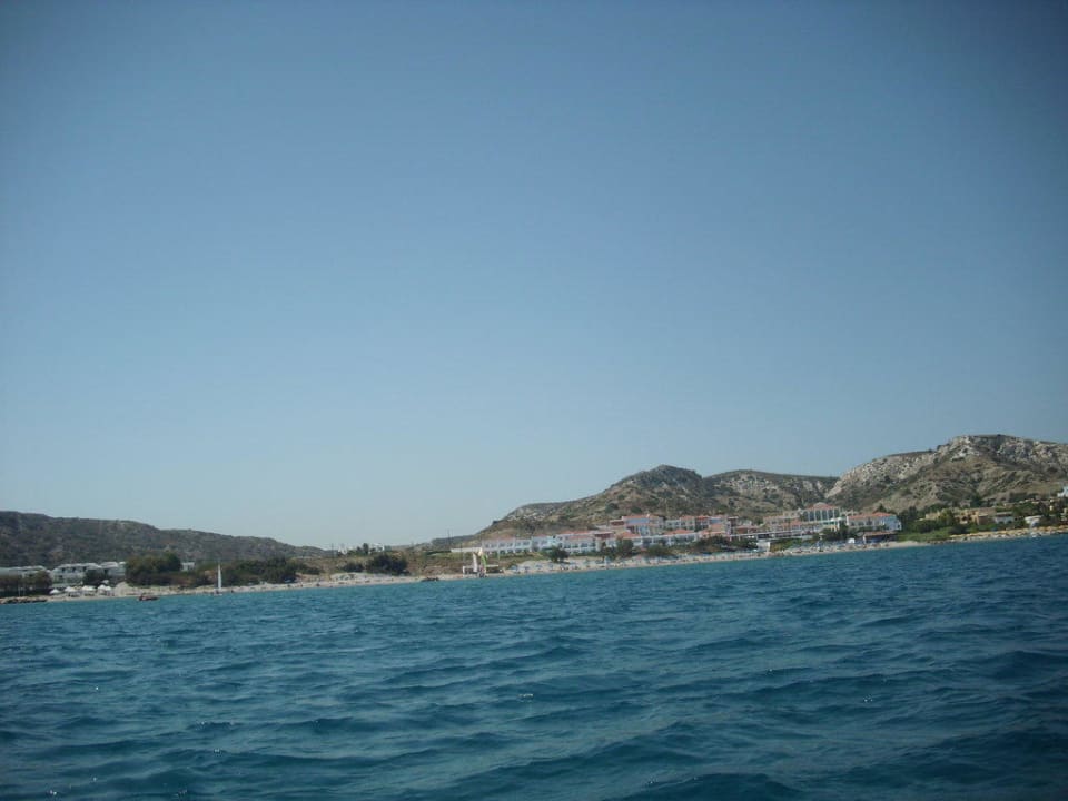 Blick aufs Hotel Porto Bello Beach