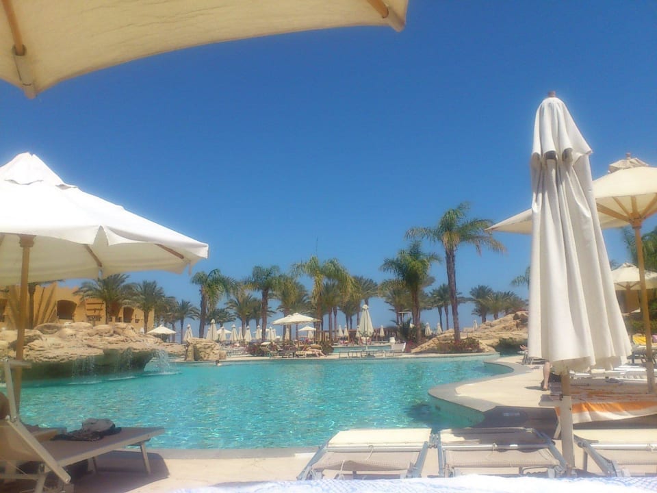 Бассейн Stella Beach Resort & Spa Makadi Bay