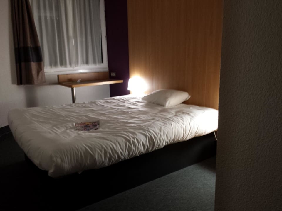 Chambre rénové B&B Hotel Orly Rungis Aéroport