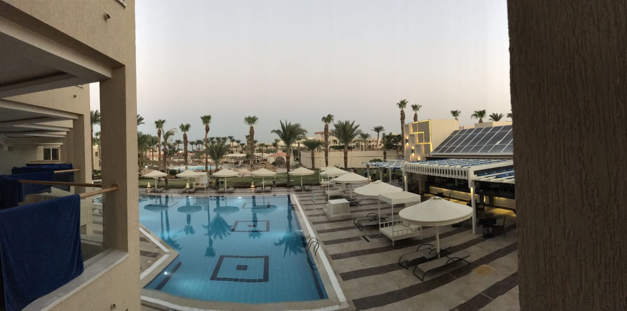 Pool Beach Albatros Resort