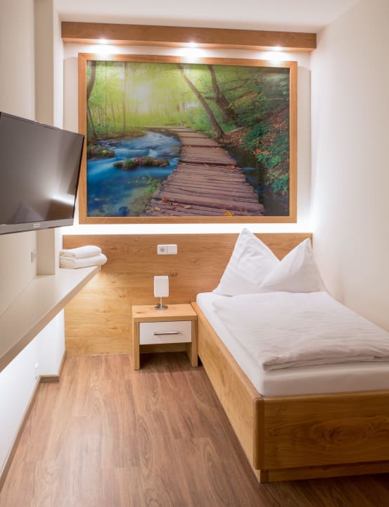 Einzelbett Zimmer Pension Rossini