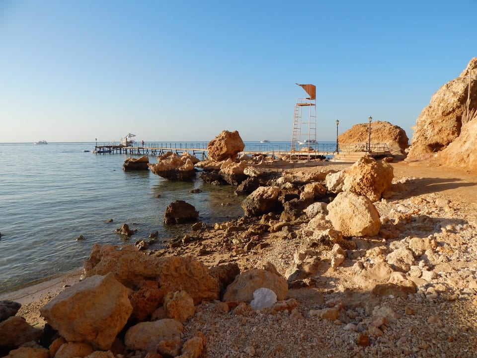 The dangerous road Hotel El Faraana Reef Resort