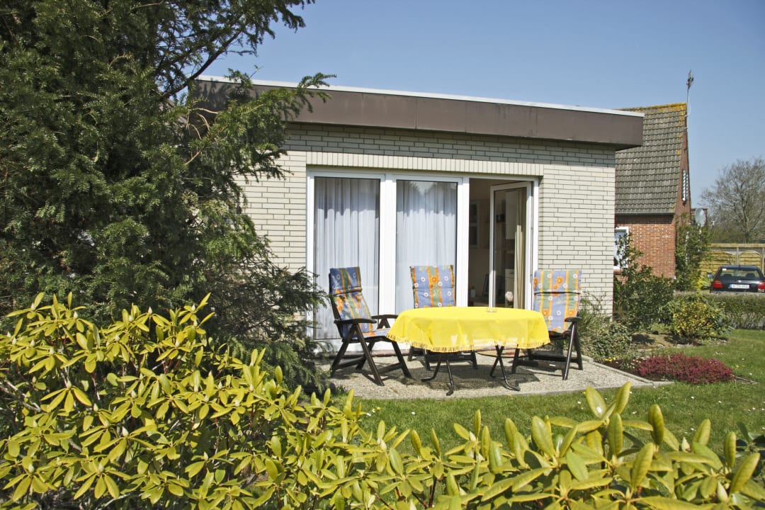 Kleines Ferienhaus = Terrasse & Garten Ferienwohnungen Haus am Leuchtturm