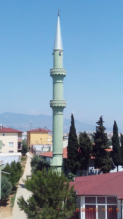 Blick vom Zimmer auf die Moschee Kahya Resort Aqua & Spa