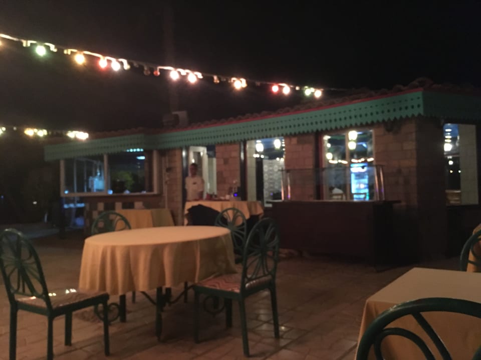 Restaurant Golden Beach Resort