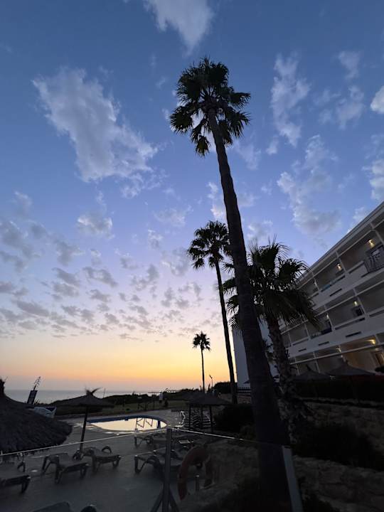 Pool Garbi Costa Luz