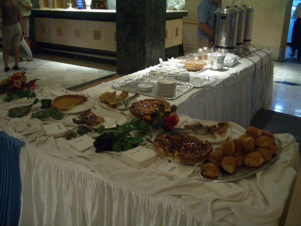 Das große Kuchenbuffet! Hotel El Mouradi Djerba Menzel