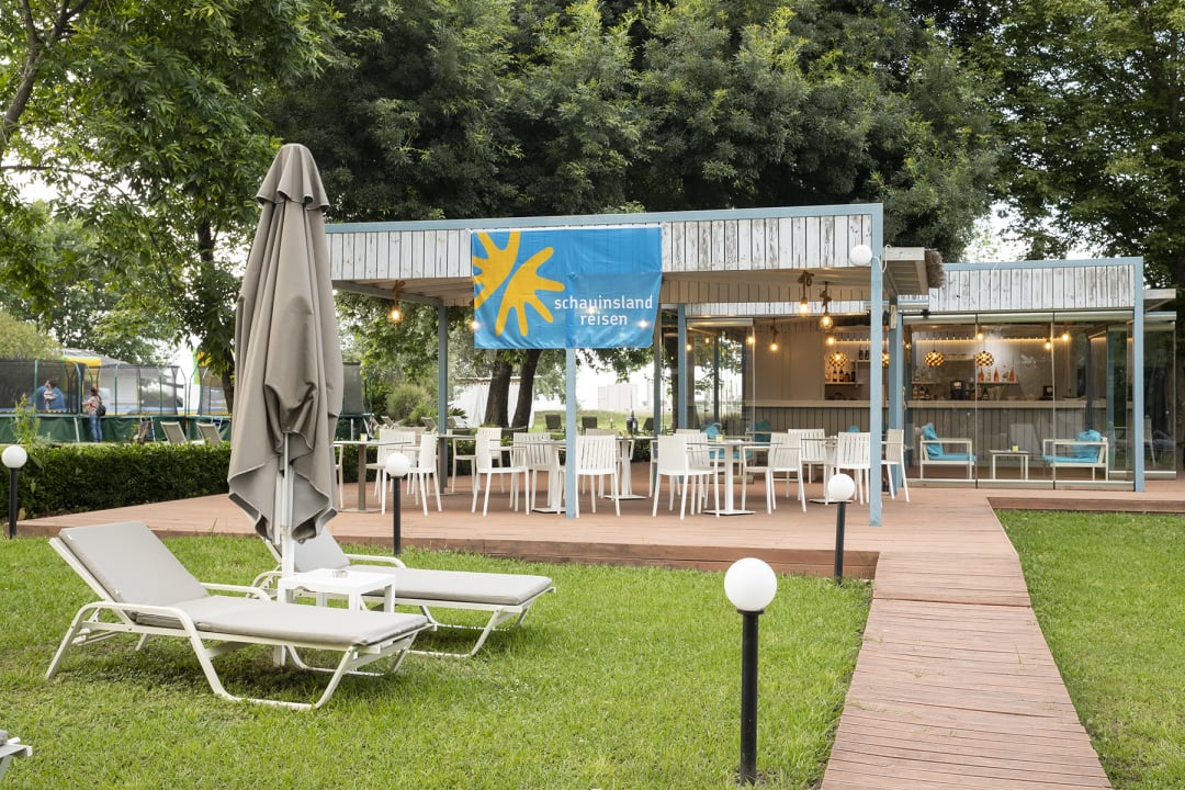 Gastro Olympian Bay Grand Resort