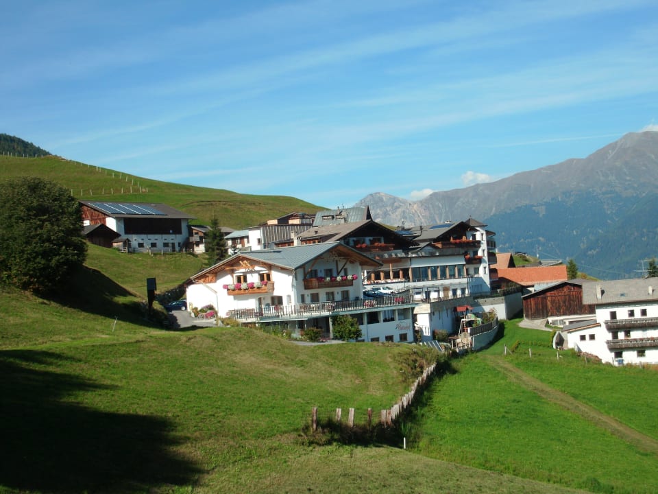 Das Hotel von Westen Panoramahotel Watles