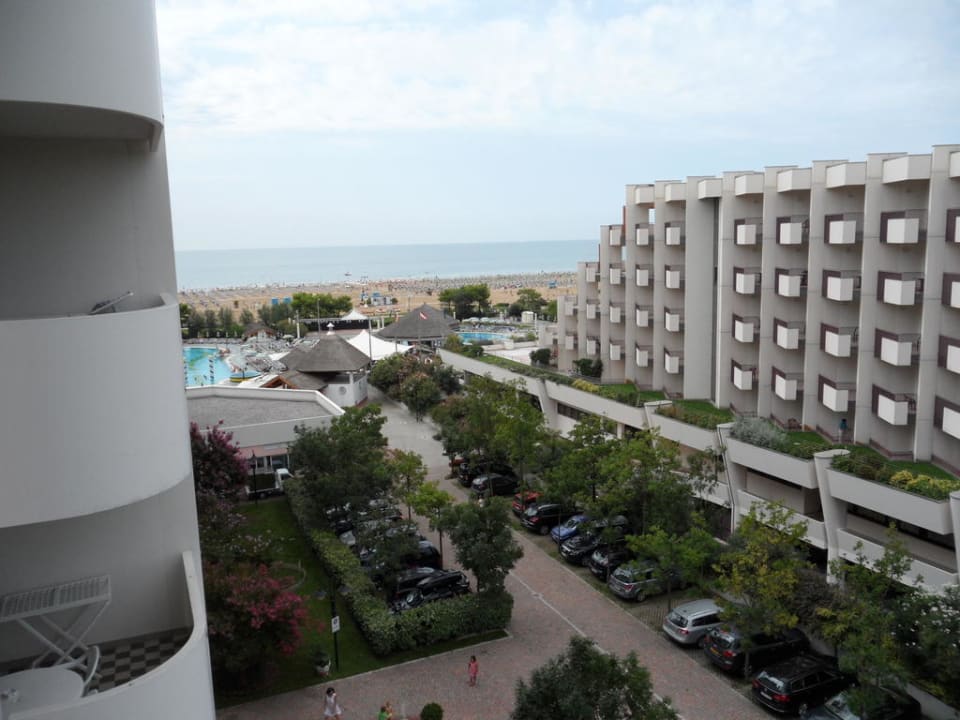 Balkonausblick vom 5. Stock Aparthotel Holiday