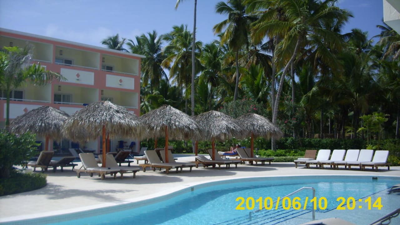 Blick von der Terrasse auf den eigenen Pool TRS Turquesa Hotel - Adults only