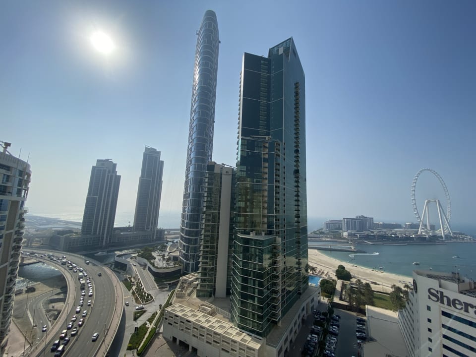 Ausblick Ramada Hotel and Suites by Wyndham Dubai JBR