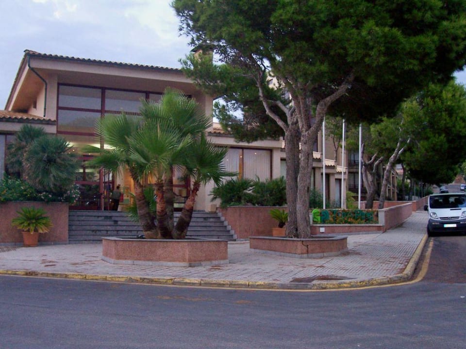 Hoteleingang Protur Turo Pins Hotel