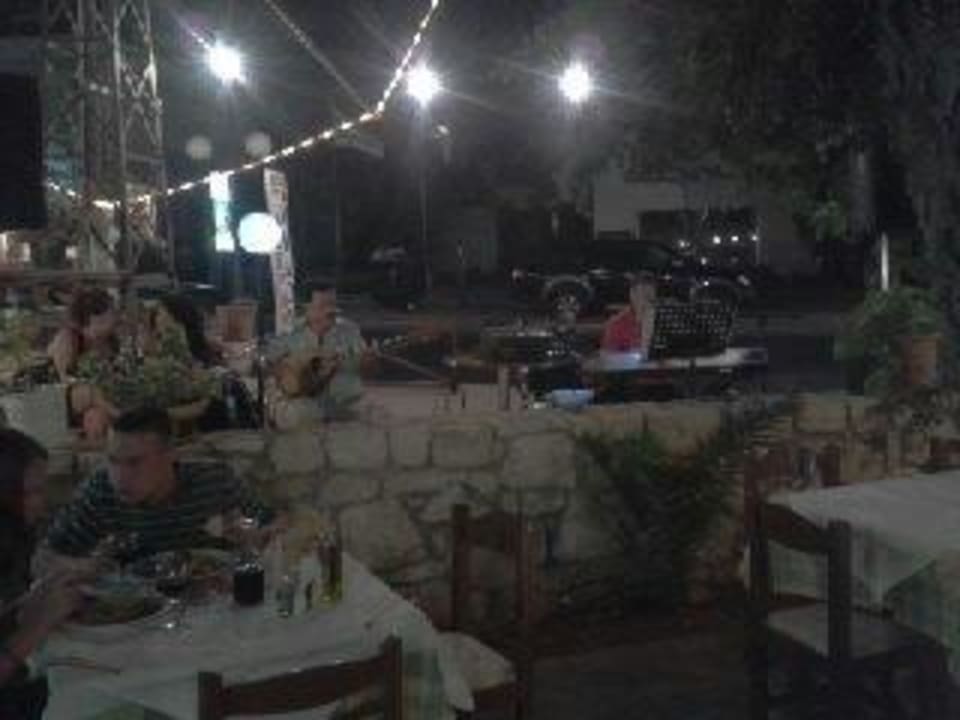 Schöner Abend  Hotel Prince of Lillies