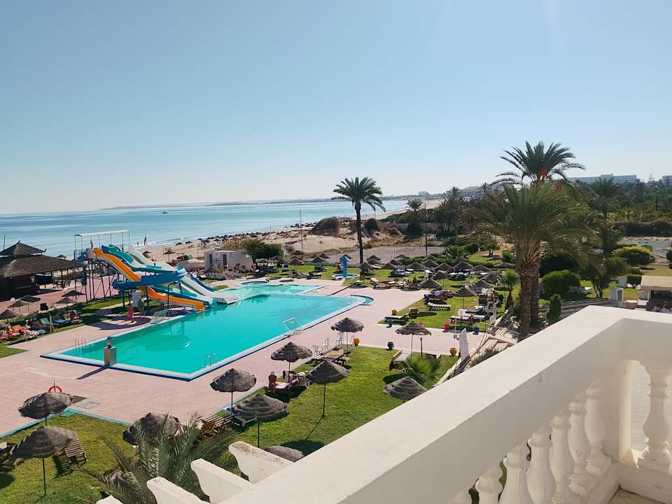 Außenansicht Hotel Neptunia Skanes