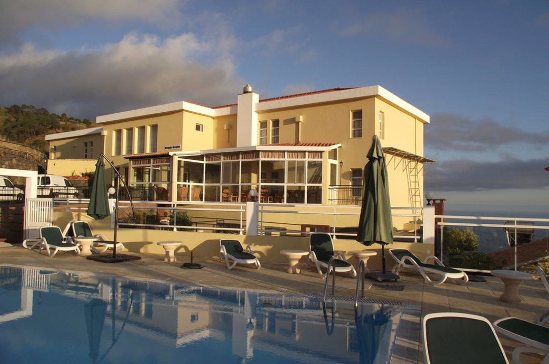 Hotel Vorderseite Eingang Vila Mia